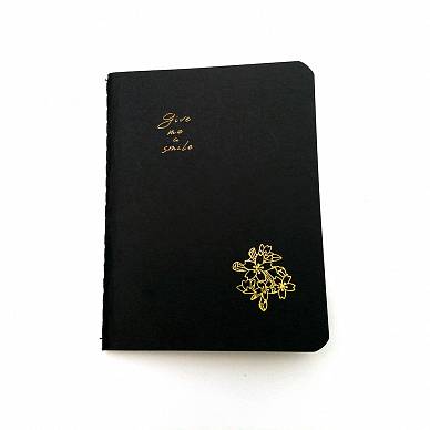 Скетчбук с черной бумагой 10,5х14см, 24 листа (мягкая обложка), серия "Цветы"